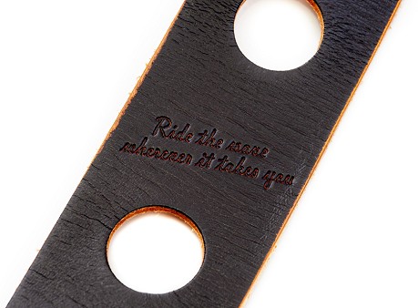 RightOn! Legend E.V. Gitarrengurt — Nachbildung der Eddie‑Vedder‑Gurte, 1‑inch‑Löcher als致敬 an Pete Townshend, Stil von Pearl Jam