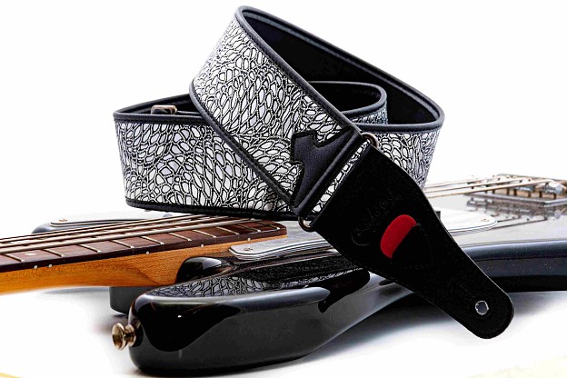 Alien Black Vegan Guitar Strap with Unique Shimmering Design | RightOn! Straps1
