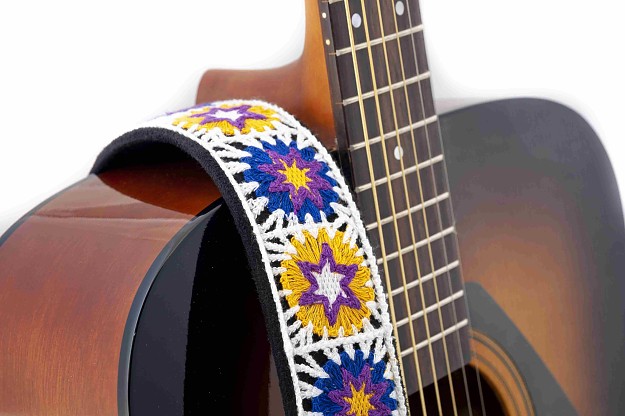 Crochet White Guitar Strap, Inspired by the 60s | RightOn! Straps1