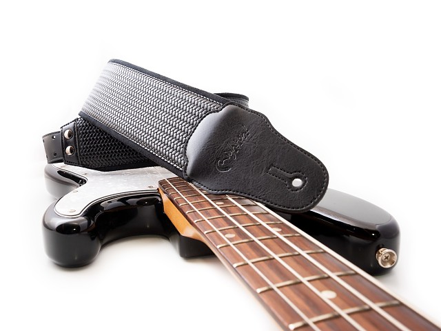 B-Bond Black