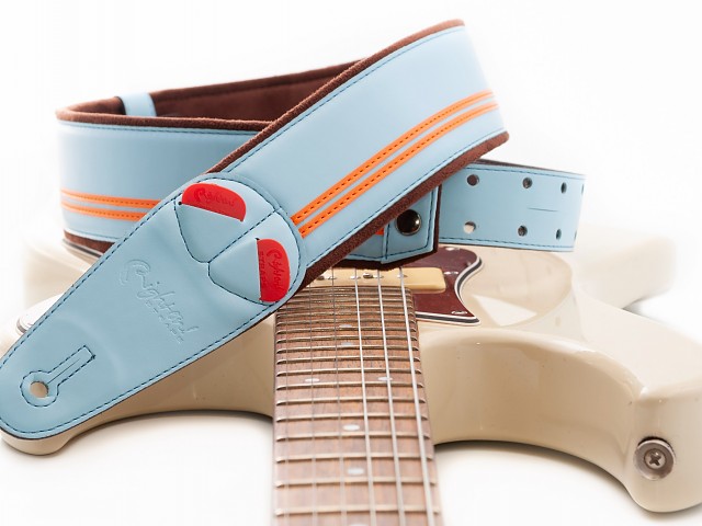 Model RACE SONIC BLUE vegan strap for guitar and bass.