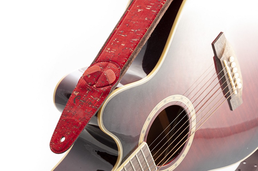 Cork Red Guitar Strap, eco-friendly material and vegan design | RightOn! Straps1